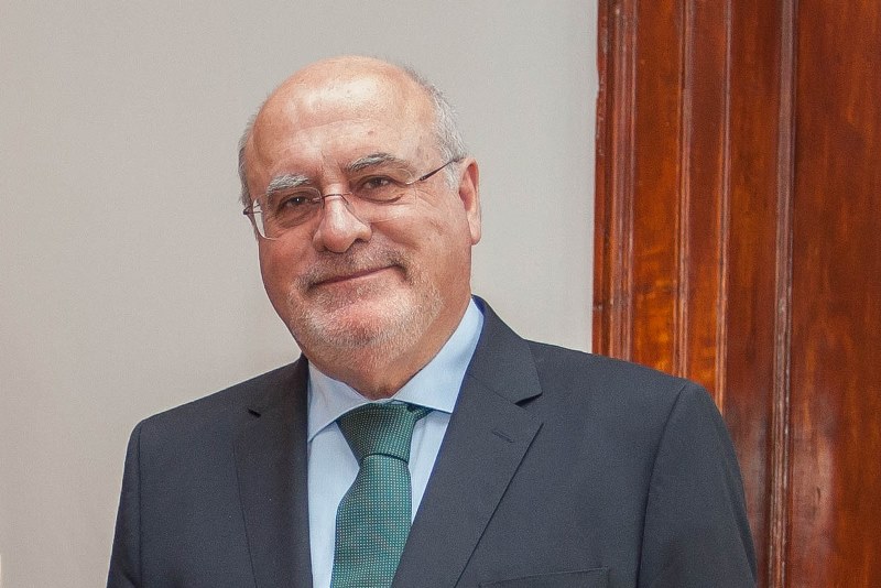 capoulas santos